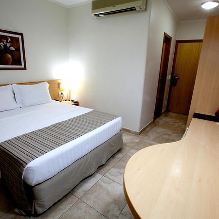 Oitis Hotel Goiânia Pokój zdjęcie