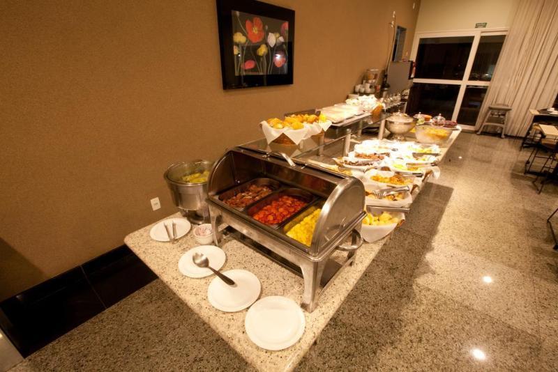 Oitis Hotel Goiânia Zewnętrze zdjęcie